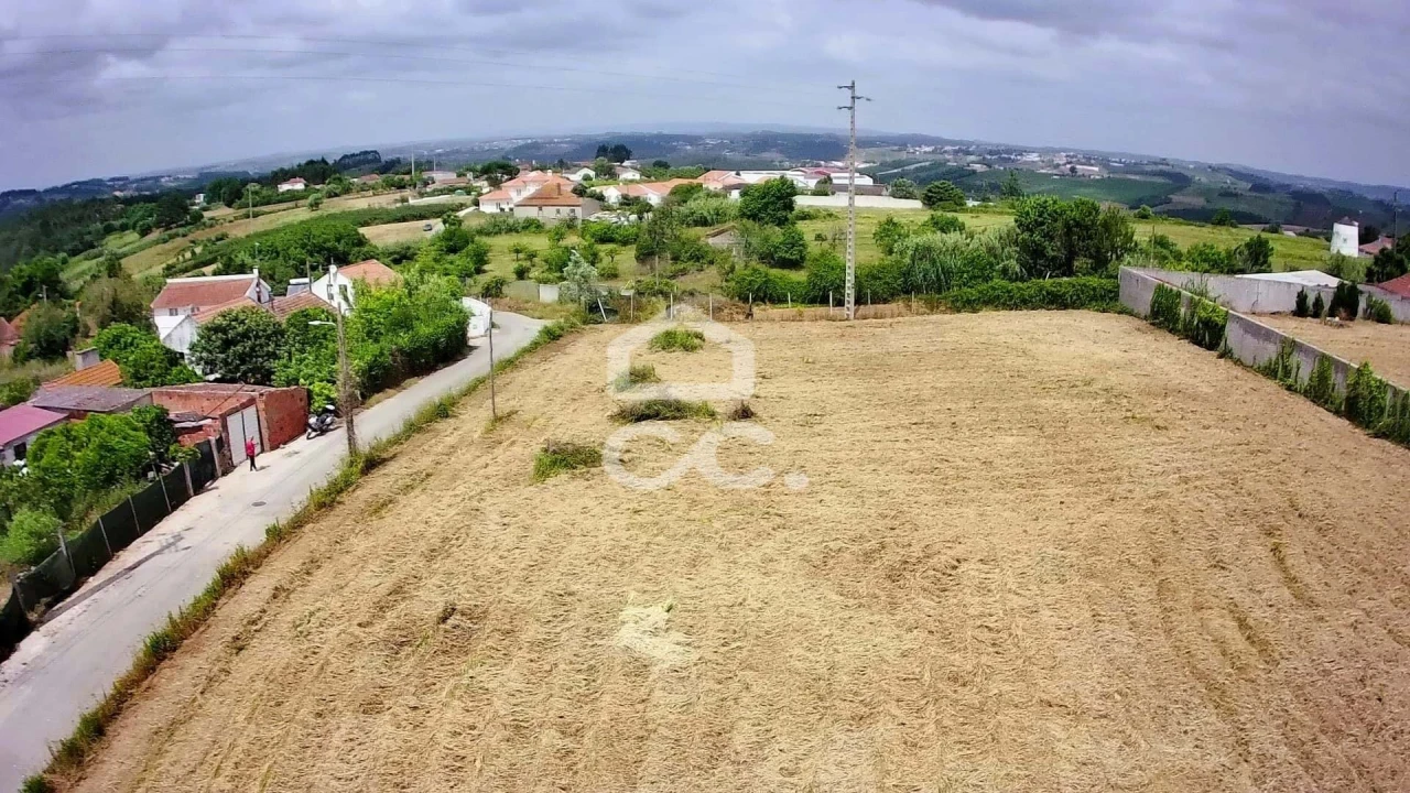 Terreno para Venda em Carvalhal Foto 2