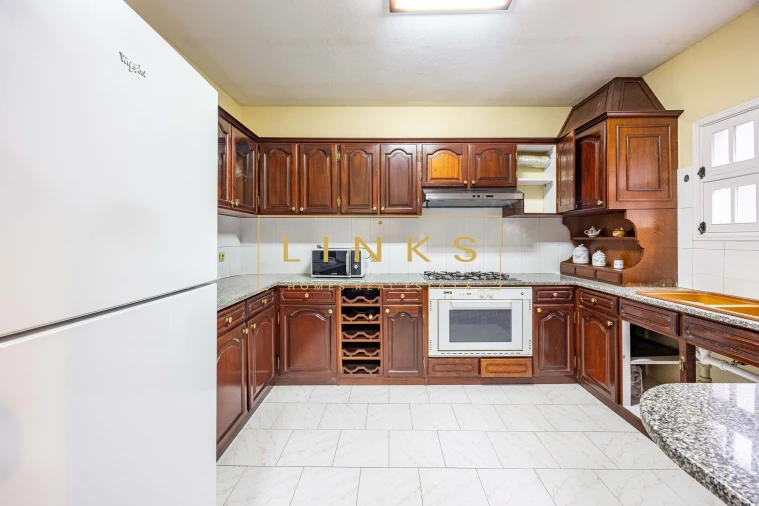 Moradia T4 para Venda em Monte Foto 2