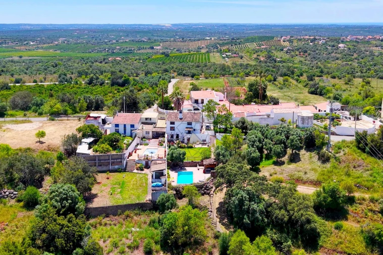 Quinta T3 para Venda em São Bartolomeu de Messines Foto 64
