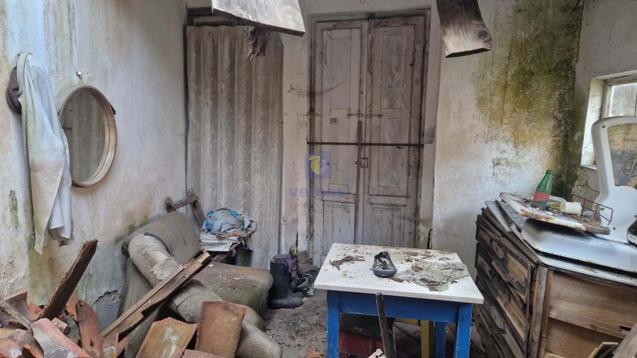 Armazém para Venda em Calvaria de Cima Foto 25