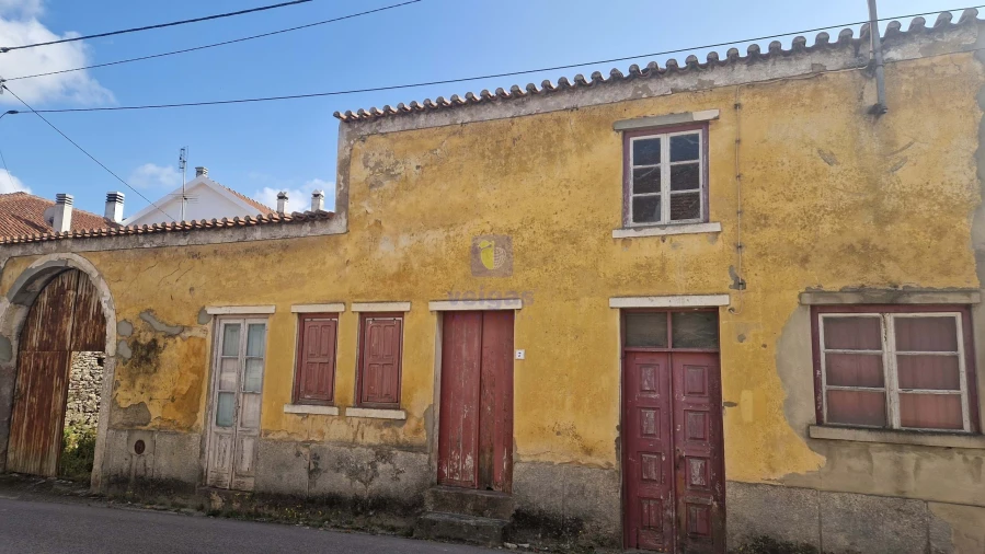 Armazém para Venda em Calvaria de Cima Foto 22
