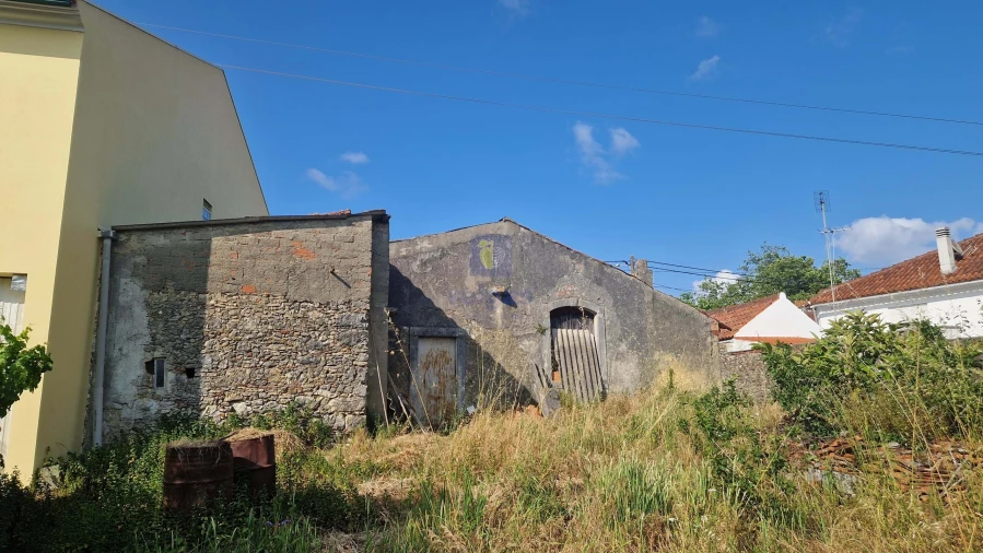 Armazém para Venda em Calvaria de Cima Foto 23