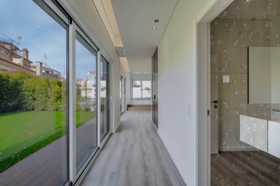 Moradia T4 para Venda em Carcavelos e Parede