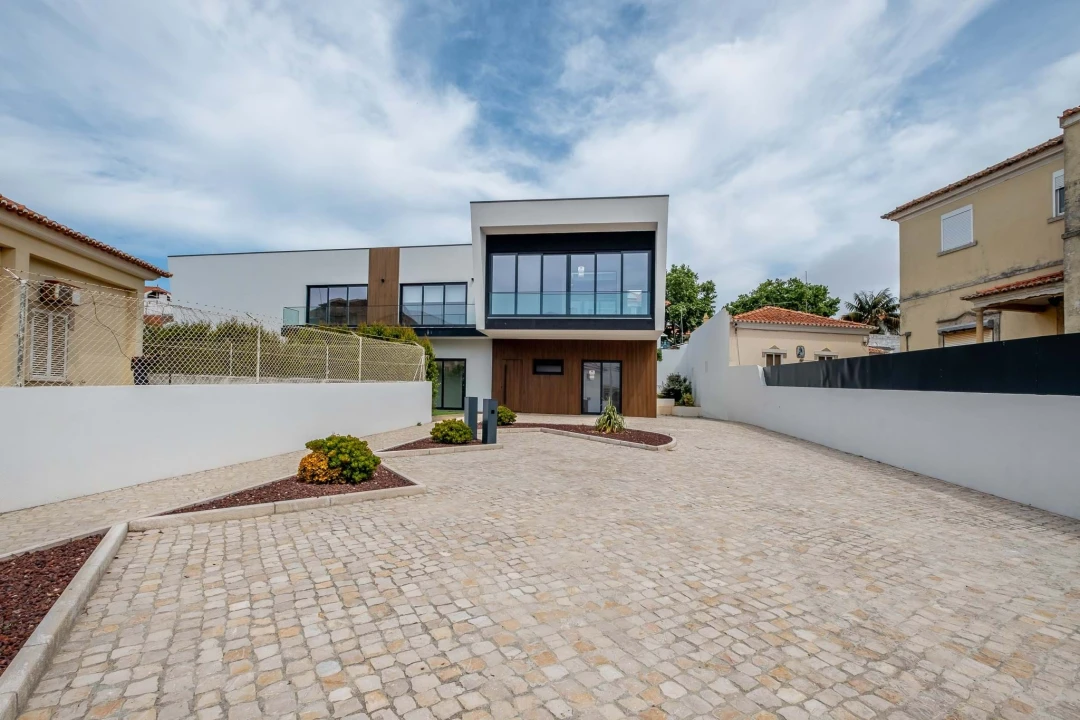 Moradia T4 para Venda em Carcavelos e Parede Foto 3