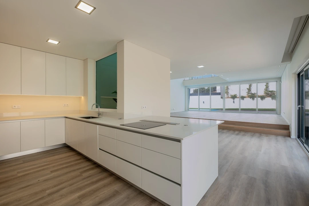 Moradia T4 para Venda em Carcavelos e Parede Foto 33
