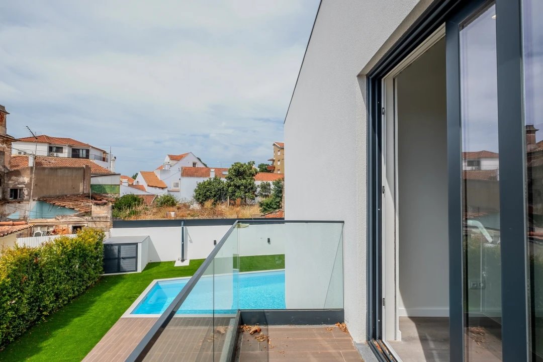 Moradia T4 para Venda em Carcavelos e Parede Foto 50