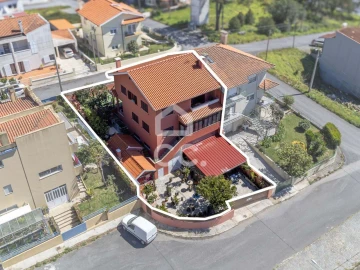 Moradia T3 para Venda em Santa Maria Maior e Monserrate e Meadela