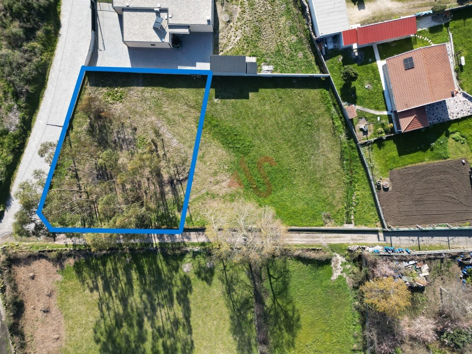 Terreno para Venda em Monte Córdova Foto 1