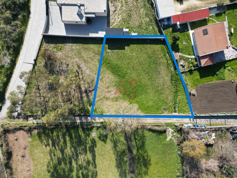 Terreno para Venda em Monte Córdova Foto 1