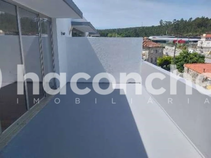 Moradia T4 para Venda em Tamel (Santa Leocádia) e Vilar do Monte Foto 31