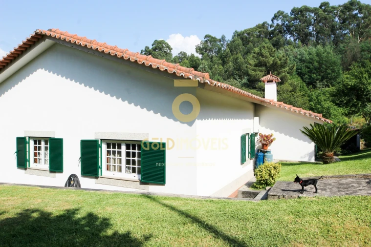 Moradia T3 para Venda em Mancelos Foto 37