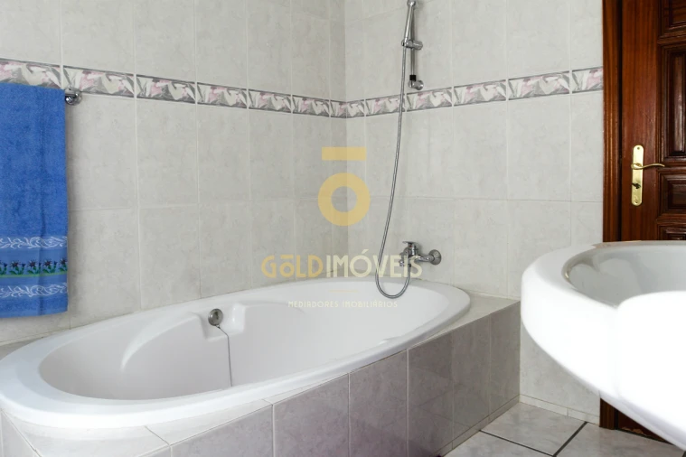 Moradia T3 para Venda em Mancelos Foto 21