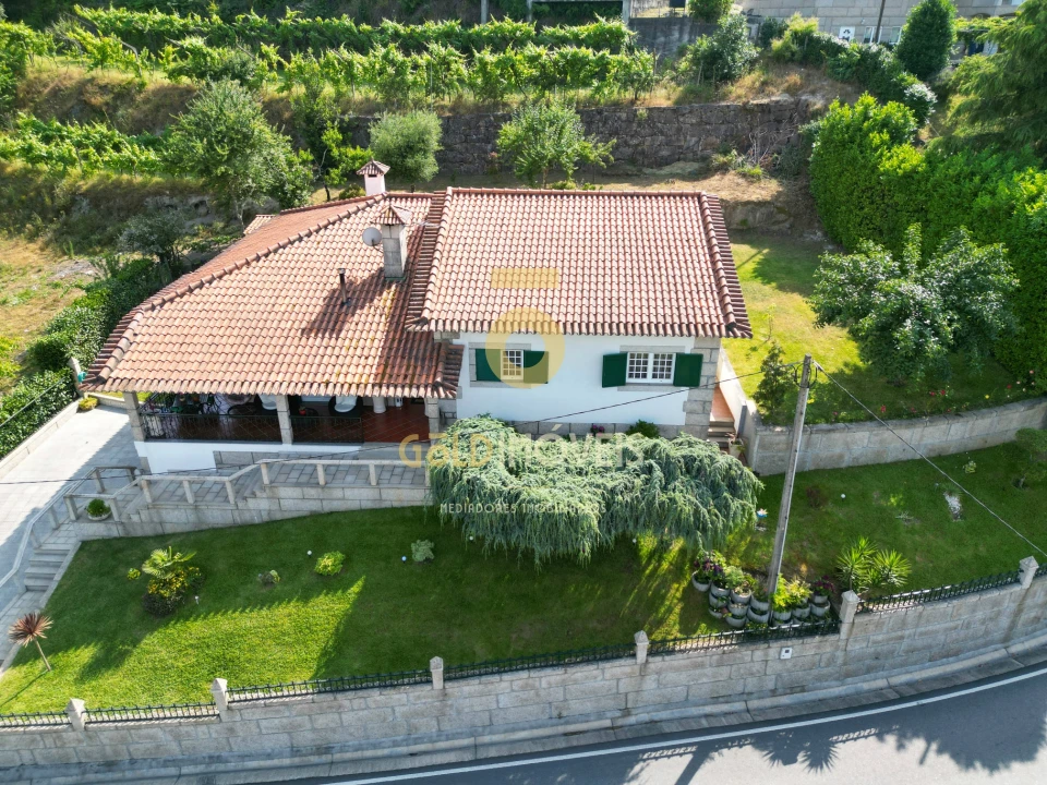 Moradia T3 para Venda em Mancelos Foto 40