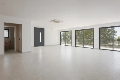 Moradia T5 para Venda em São Brás de Alportel