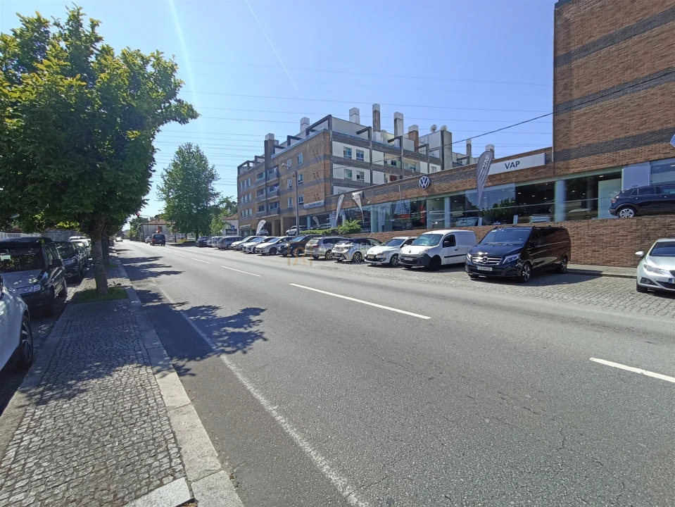 Loja para Arrendamento em Nogueira e Silva Escura Foto 10