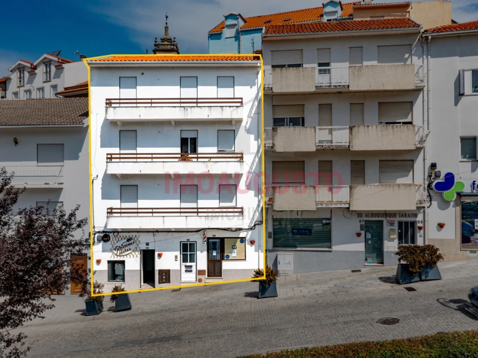 Prédio para Venda em Gouveia (São Pedro e São Julião) Foto 1