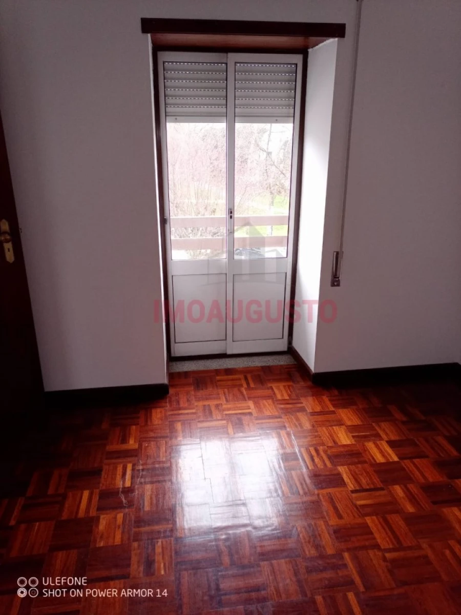 Prédio para Venda em Gouveia (São Pedro e São Julião) Foto 11