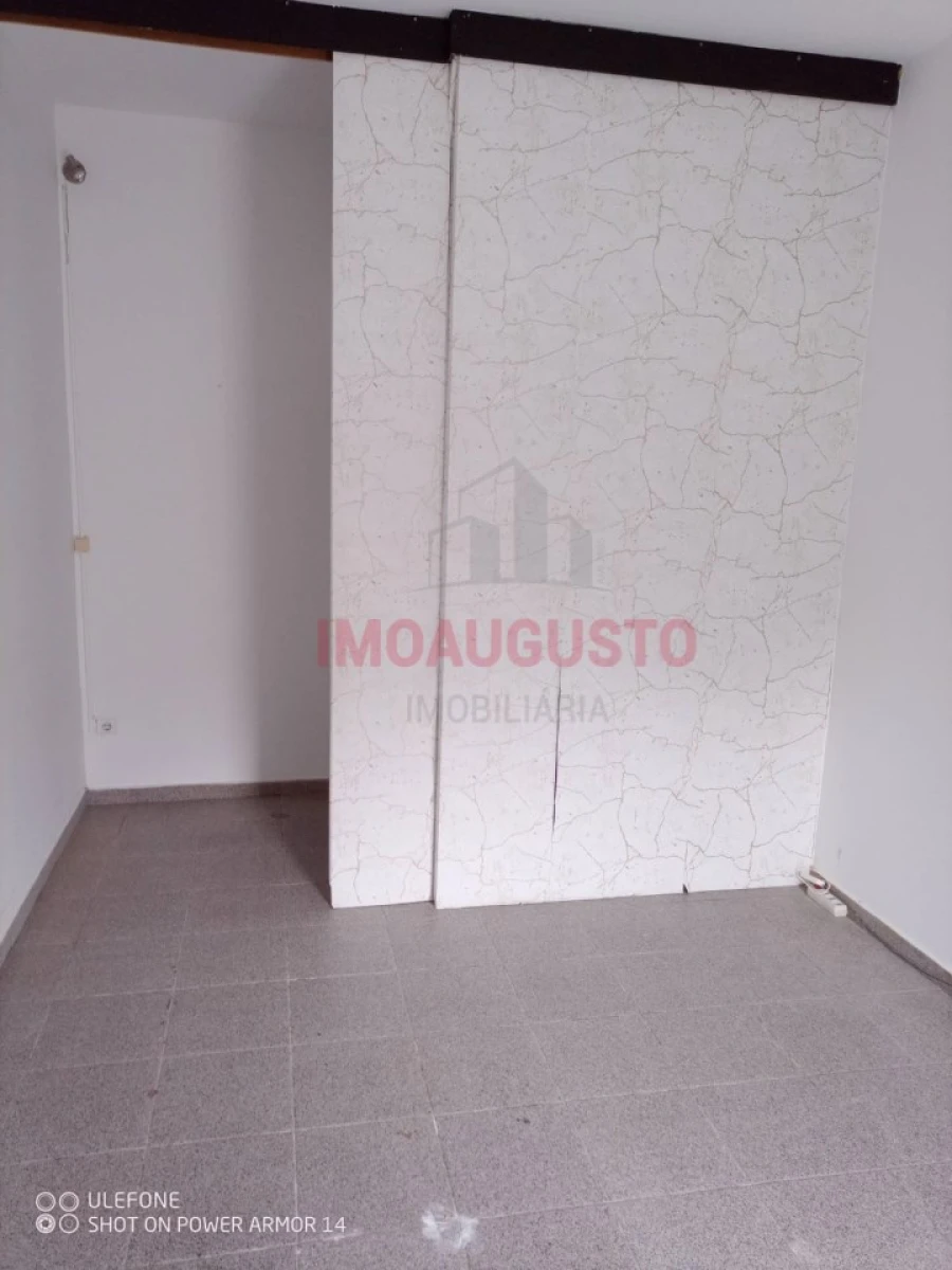 Prédio para Venda em Gouveia (São Pedro e São Julião) Foto 29