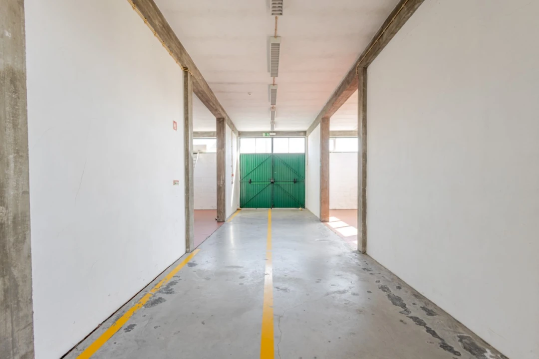 Armazém para Venda em Montemor-O-Velho e Gatões Foto 2