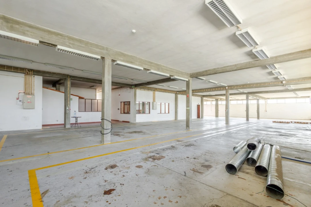 Armazém para Venda em Montemor-O-Velho e Gatões Foto 18