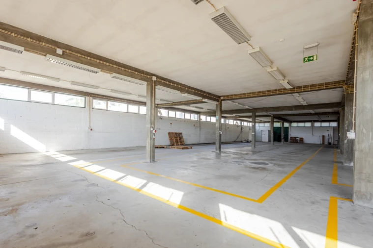 Armazém para Venda em Montemor-O-Velho e Gatões Foto 16