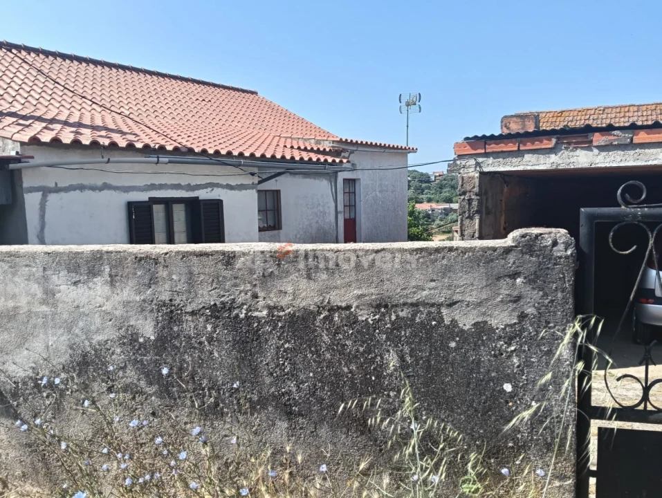 Moradia T3 para Venda em Além da Ribeira e Pedreira Foto 52