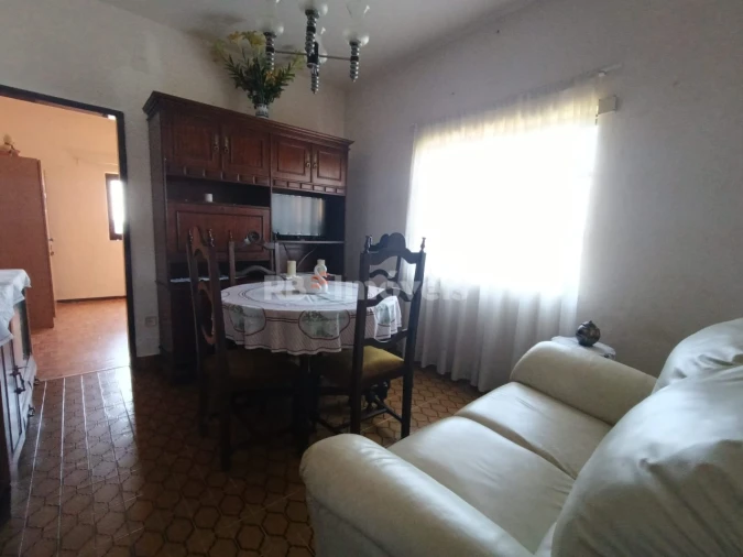 Moradia T3 para Venda em Além da Ribeira e Pedreira Foto 2