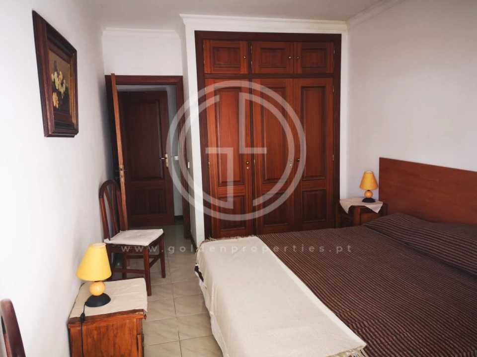 Apartamento T2 para Venda em Quarteira Foto 8
