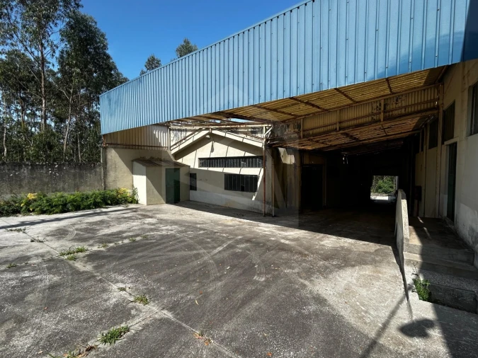 Armazém para Venda em São Martinho da Gandara