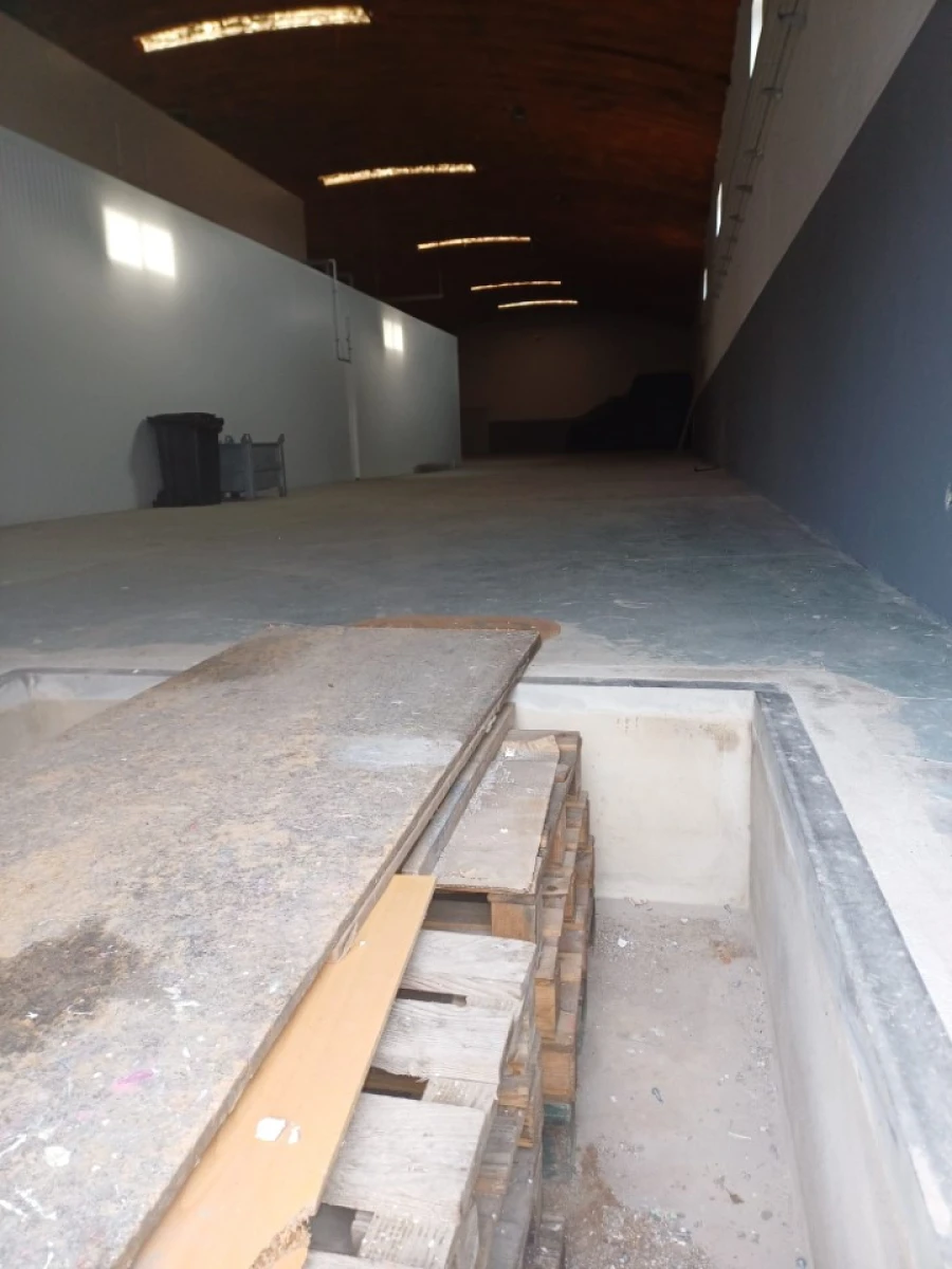 Armazém para Venda em Amora Foto 3