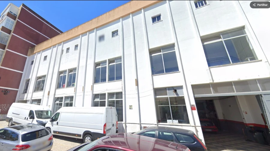 Armazém para Arrendamento em Amora
