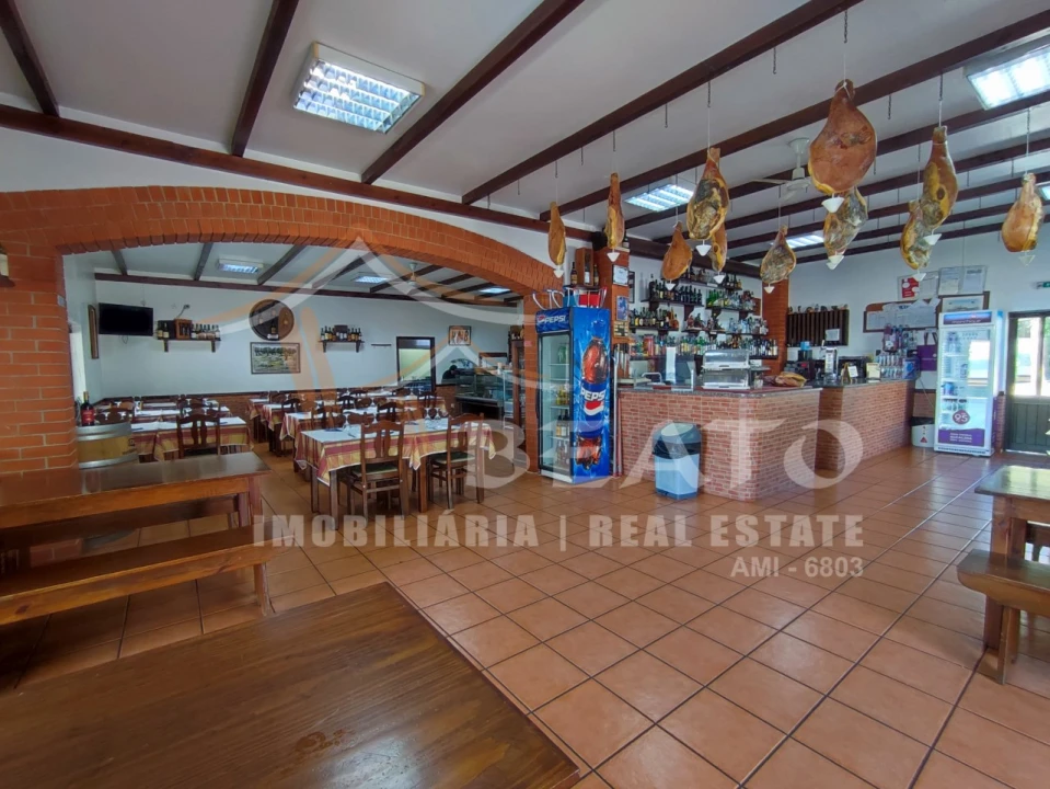 Negócio para Venda em Monchique Foto 1
