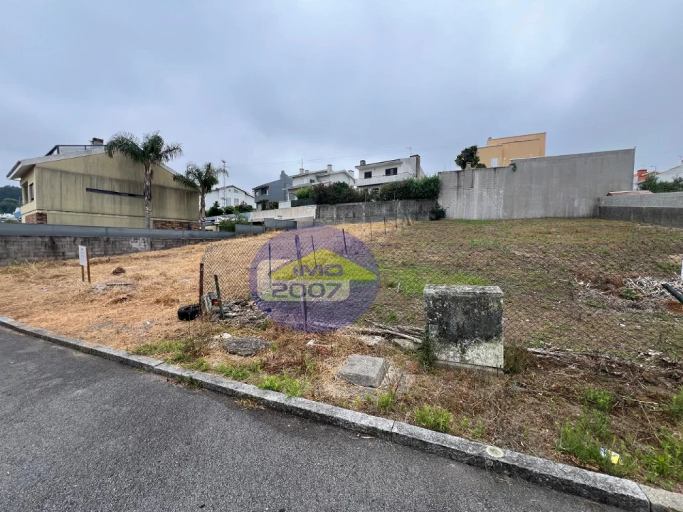Terreno para Venda em Grijó e Sermonde Foto 13