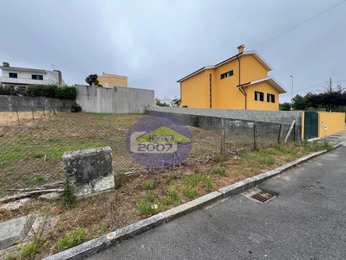 Terreno para Venda em Grijó e Sermonde Foto 11