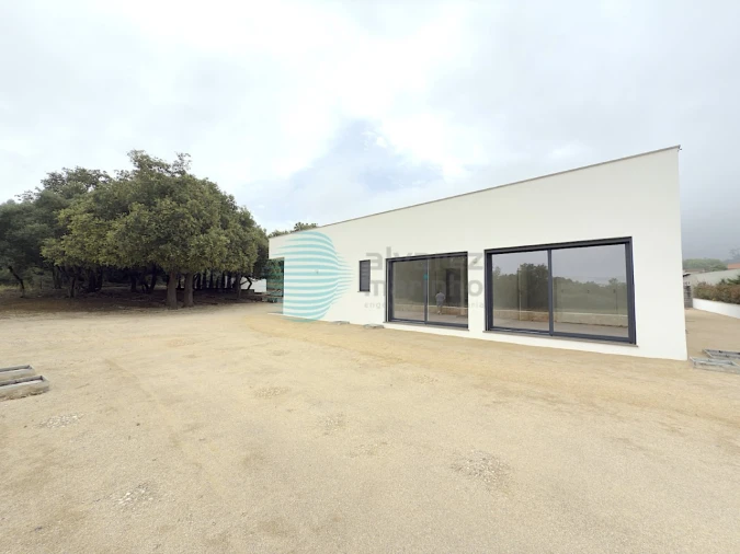 Moradia T3 para Venda em Turquel Foto 33