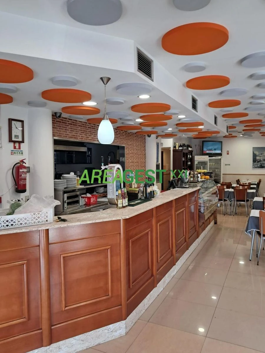 Negócio para Venda em Venda do Pinheiro e Santo Estêvão das Galés Foto 3