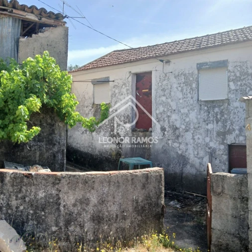 Moradia T2 para Venda em Proença-A-Nova e Peral Foto 4