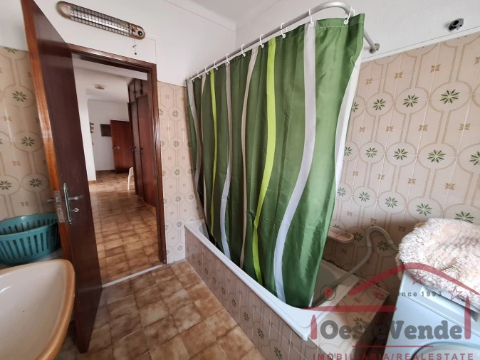 Apartamento T2 para Venda em Atouguia da Baleia Foto 21