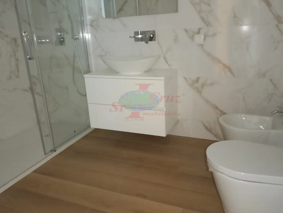 Apartamento T2 para Venda em Santo Antonio dos Olivais Foto 10