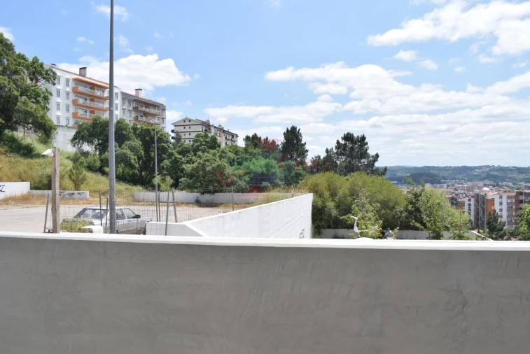 Apartamento T2 para Venda em Santo Antonio dos Olivais Foto 16