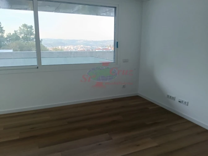 Apartamento T2 para Venda em Santo Antonio dos Olivais Foto 5