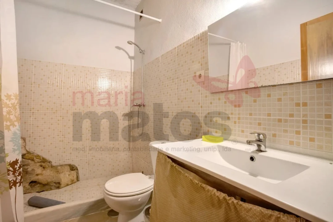 Moradia T1 para Arrendamento férias em Reguengo Grande Foto 13