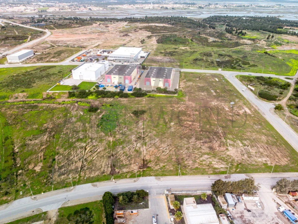 Terreno Comércio / Armazém para Venda em Sado Foto 7