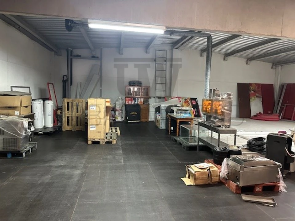 Armazém para Venda em Venda do Pinheiro e Santo Estêvão das Galés Foto 4