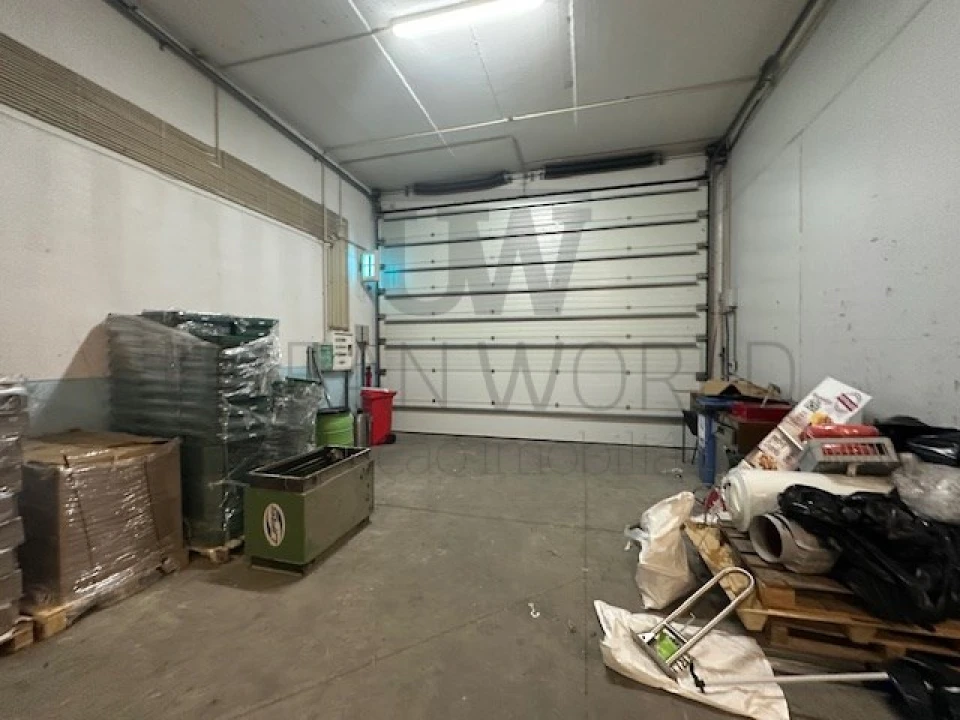 Armazém para Venda em Venda do Pinheiro e Santo Estêvão das Galés Foto 6