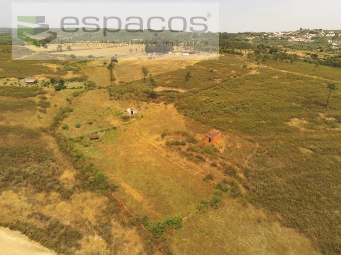 Terreno para Venda em Freixial e Juncal do Campo Foto 11