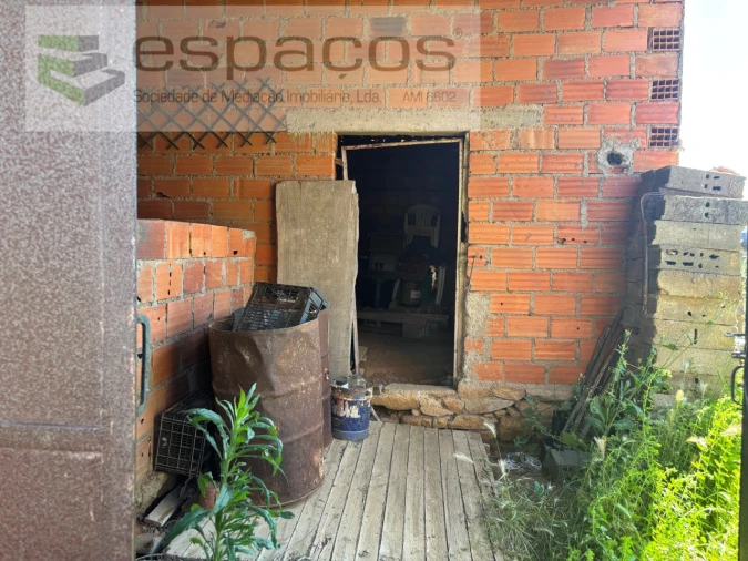 Terreno para Venda em Escalos de Baixo e Mata Foto 10