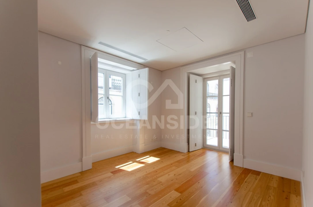 Apartamento T1 para Arrendamento em Santa Maria Maior Foto 9