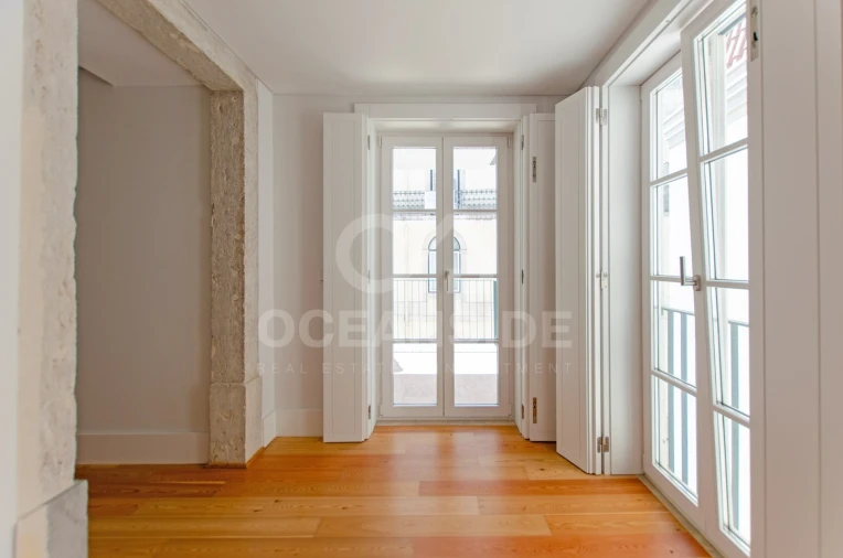 Apartamento T1 para Arrendamento em Santa Maria Maior Foto 3