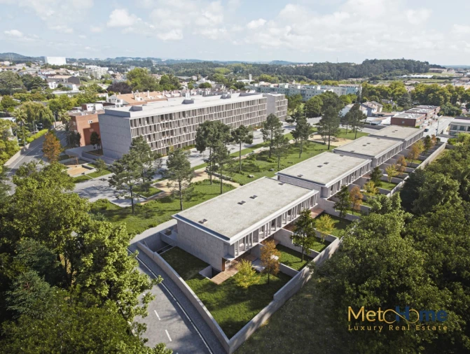 Moradia T3 para Venda em Arcozelo Foto 1